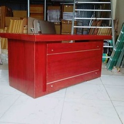 Bàn giám đốc ET 1m6 thanh lý – QP 10